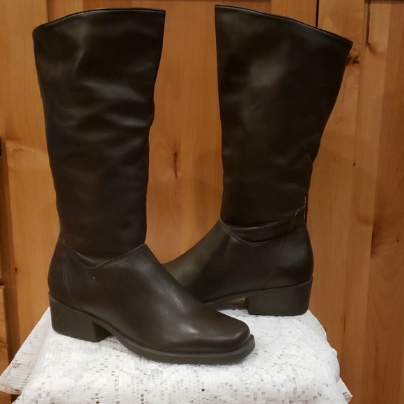 naturalizer boots brown
